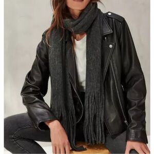 Lucky Brand Los Angeles Scarf Fringes Gray 8 Ft. Long 15 1/2 Inches Wide NWT